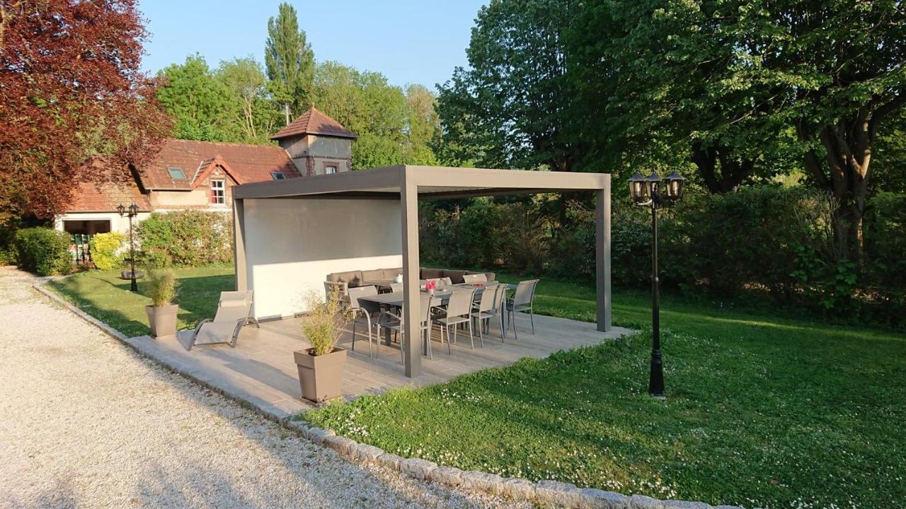 Le Manoir De Louviersアパートメント エクステリア 写真