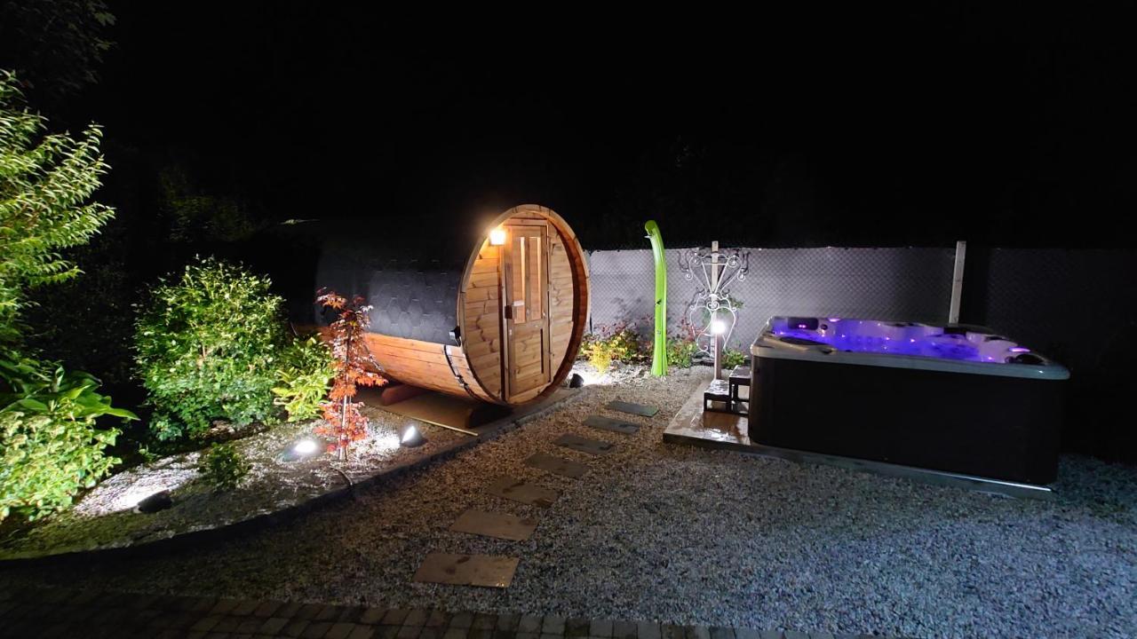Le Manoir De Louviersアパートメント エクステリア 写真