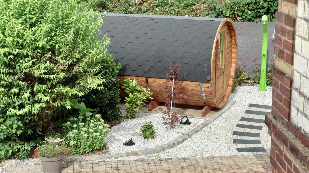 Le Manoir De Louviersアパートメント エクステリア 写真