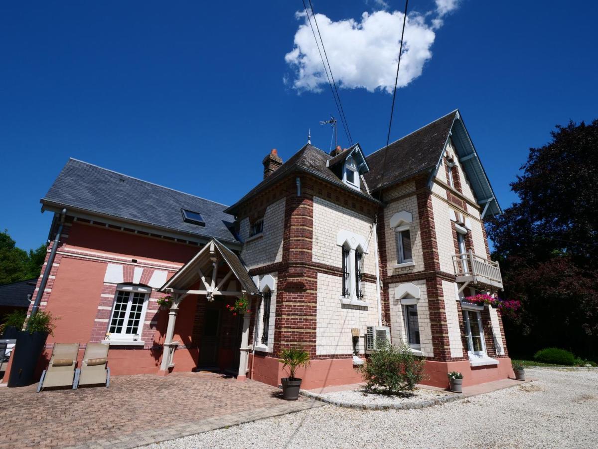 Le Manoir De Louviersアパートメント エクステリア 写真